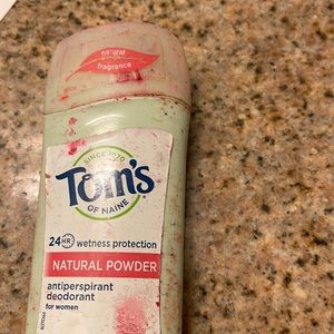 I promise you this deodorant isn’t crusty and Dusty